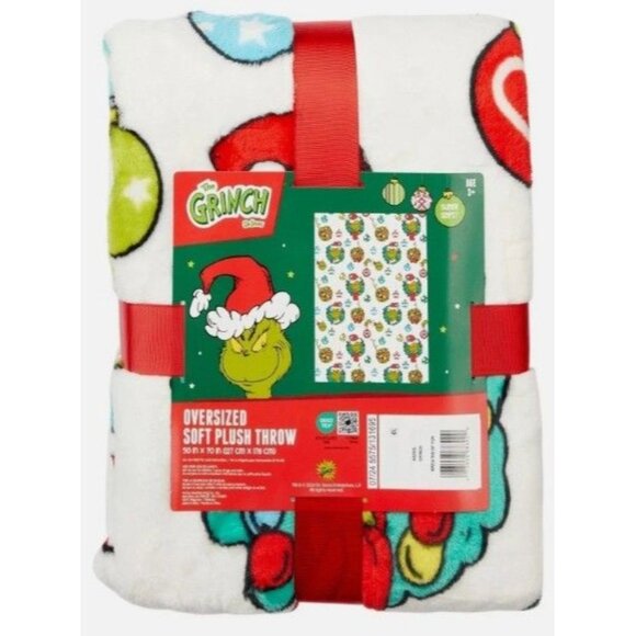 NWT The Grinch Oversized Silky Soft Plush Throw 50x70 Christmas Holiday Blanket - Picture 1 of 6